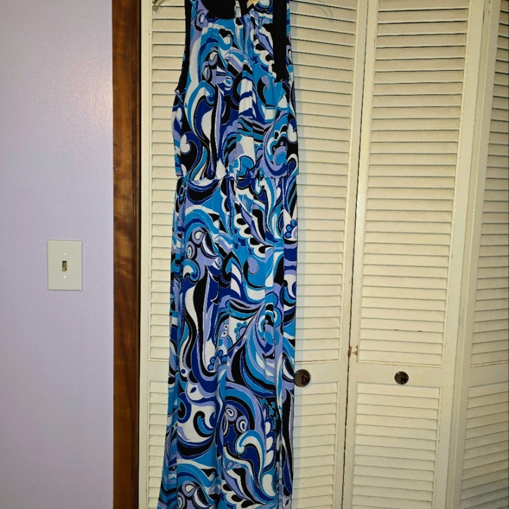 Sleeveless Maxi Dress- lined top, gathered waist, slit on side to knee, size L